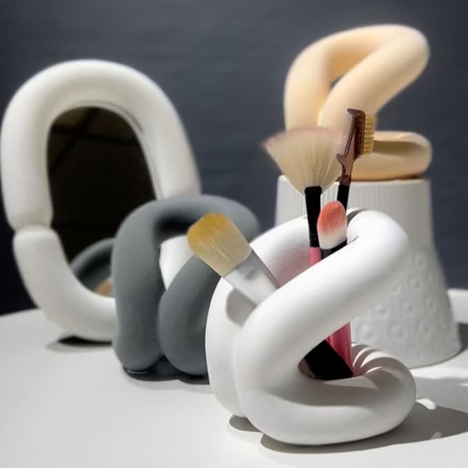 Abstract Loop Makeup Brush Holder