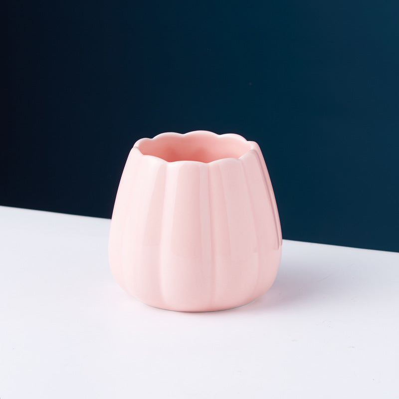 Stylish Ceramic Jar with cutlery