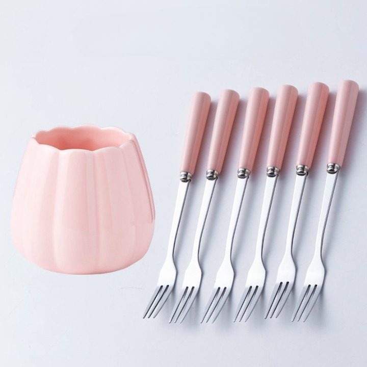 Stylish Ceramic Jar with cutlery