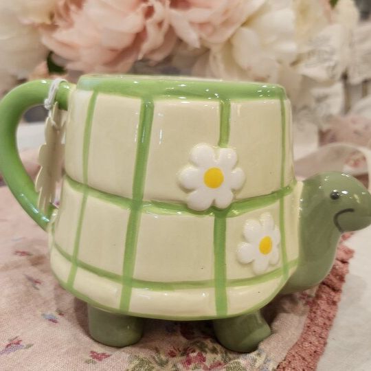 Turtle Daisy Mug