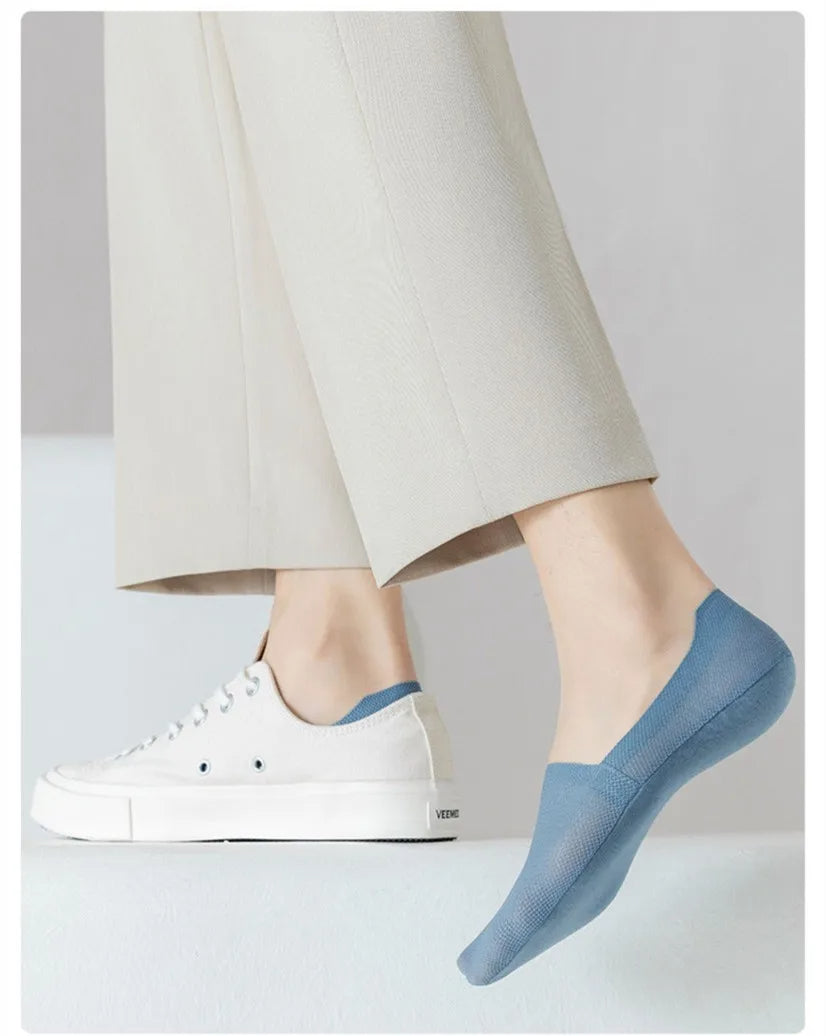 Ultra-Light Breathable Crew Socks