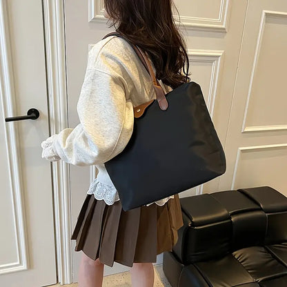 Classic Shoulder Bag