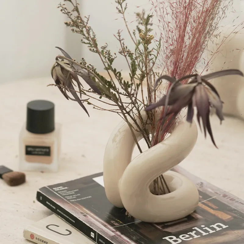 Abstract Loop Makeup Brush Holder