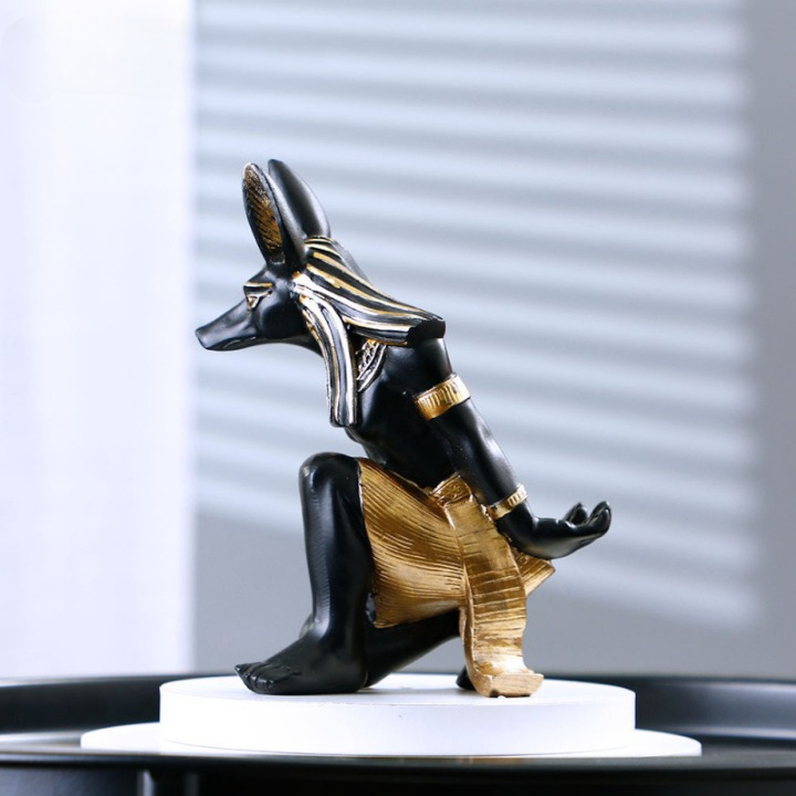 Anubis Dog Stand