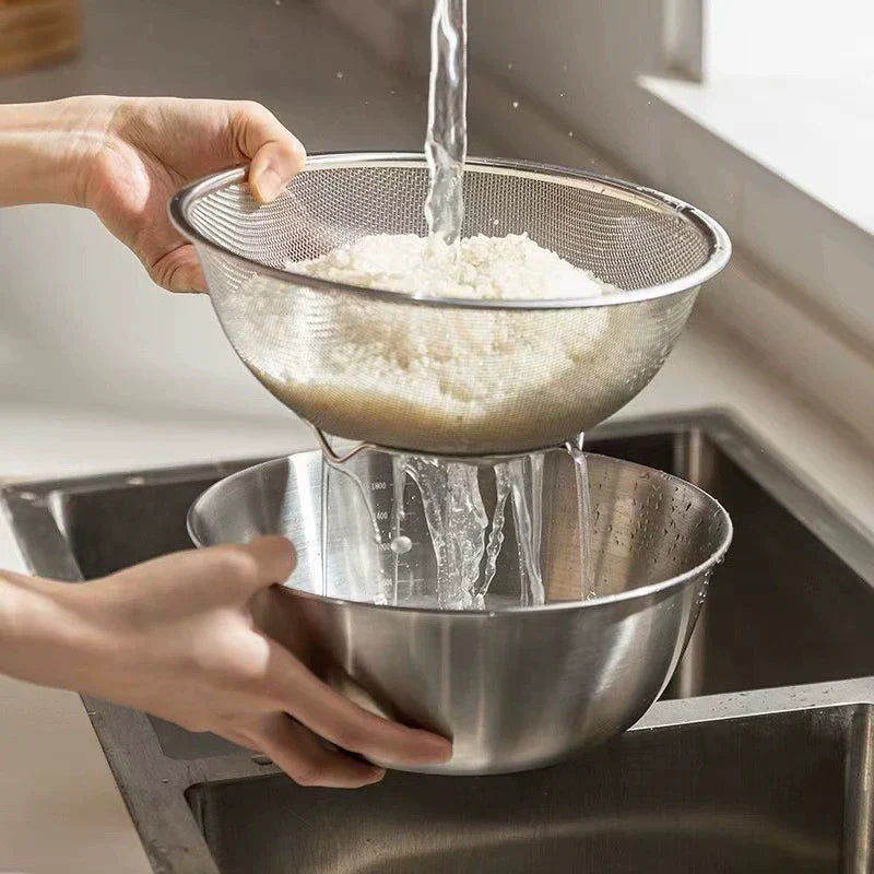 Mesh Strainer With Bowl