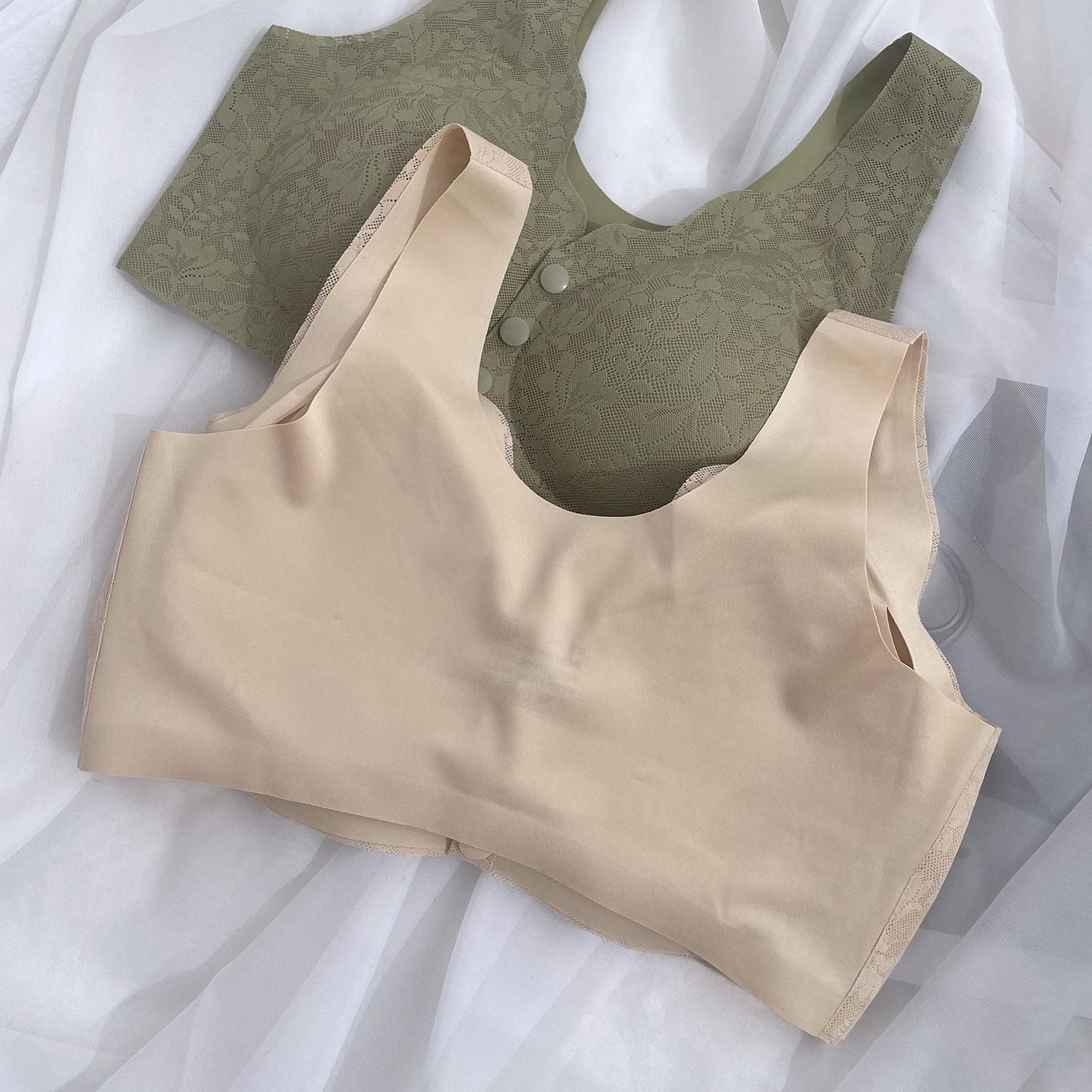 SoftLift Lace Embrace Bra