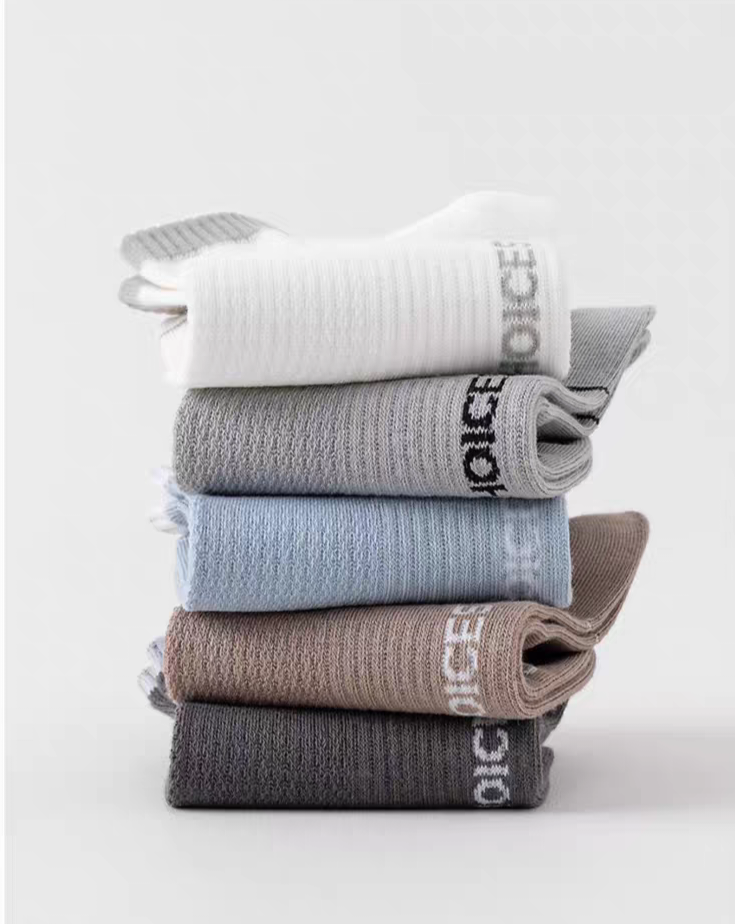 AeroKnit Essential Ankle Socks