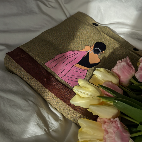 Clothes Organizer Bag (16 X 14 Inches)