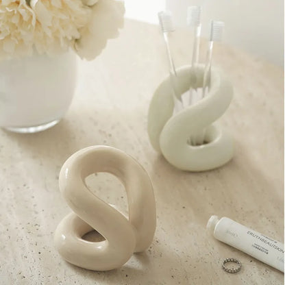Abstract Loop Makeup Brush Holder